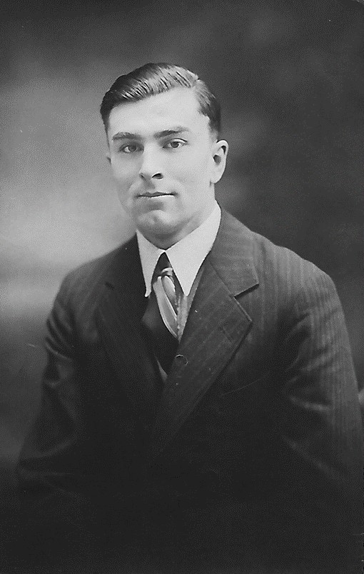 Émile Labbé à l’âge de 20 ans, à son retour à Québec